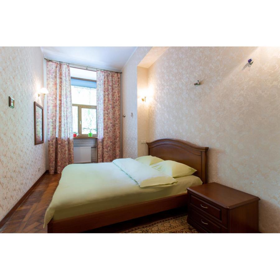 Cozy Apartment On Nezalezhnosti Avenue Charkiw Exterior foto